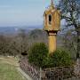 Donzdorf-Kuchalb, Bildstock mit Ruine Scharfenschloss