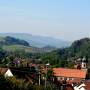 Lauterstein-Nenningen, Blick über Nenningen zum Albtrauf